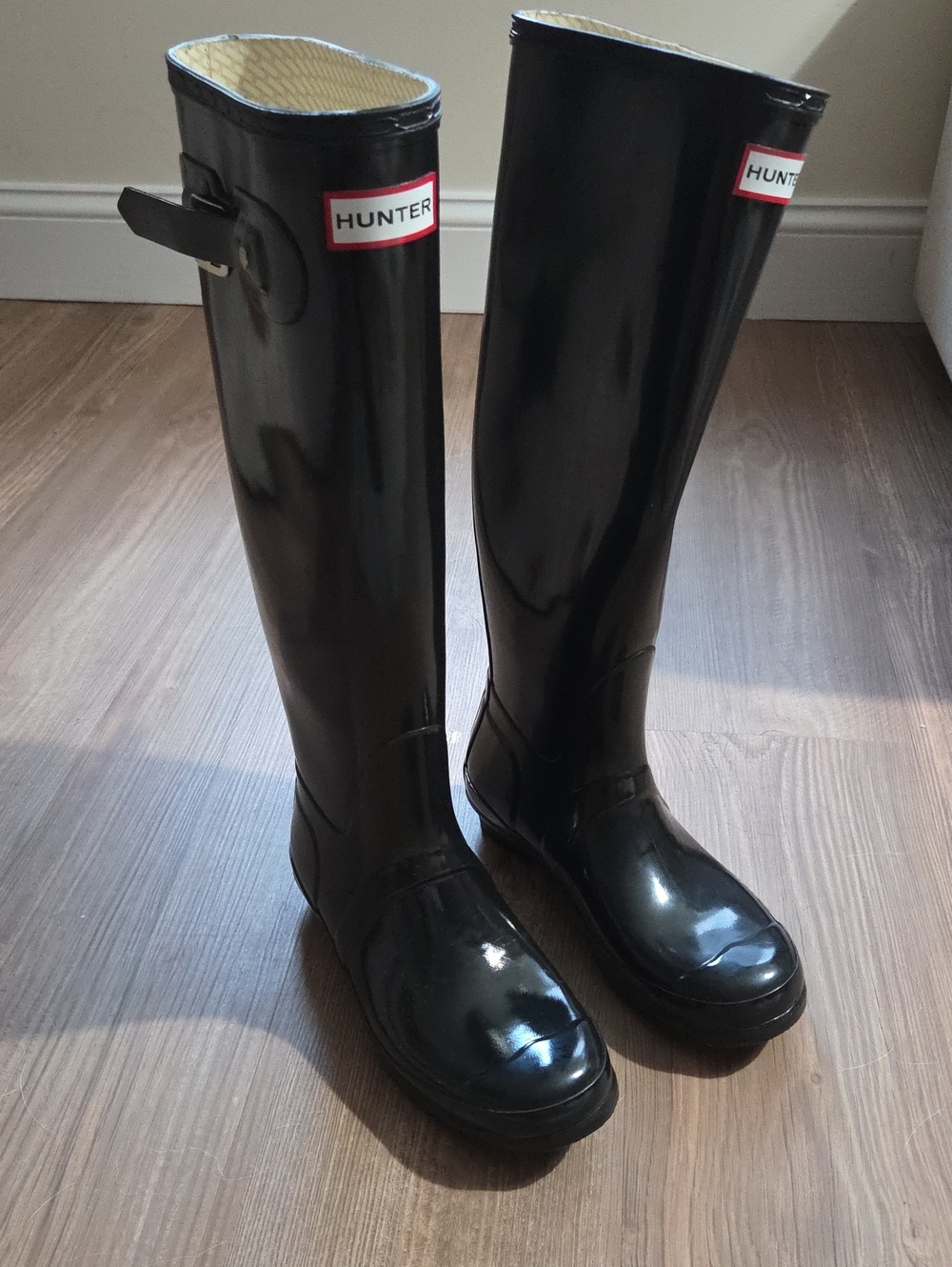Hunter Women's Black Tall Gloss Rain Boots